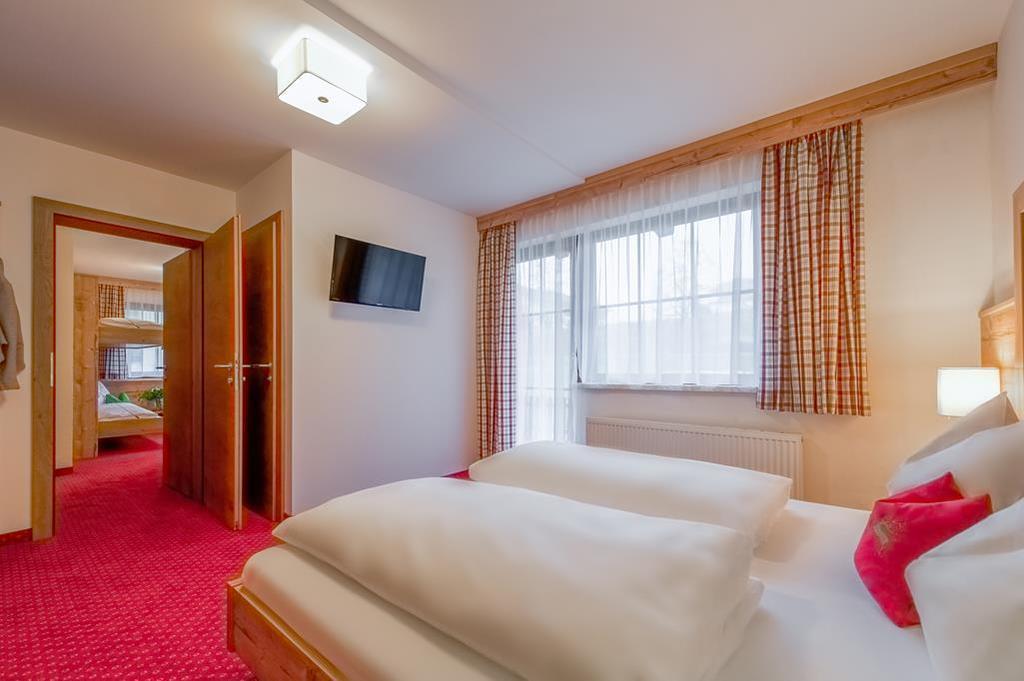 Pension Haus Am Dorfplatz Flachau Eksteriør billede