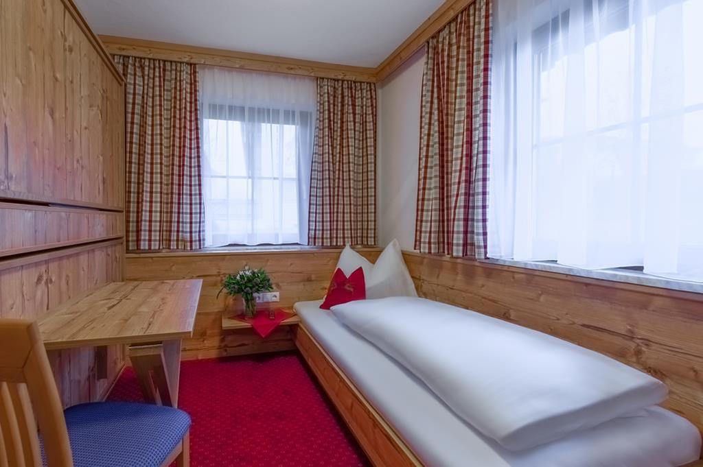 Pension Haus Am Dorfplatz Flachau Eksteriør billede