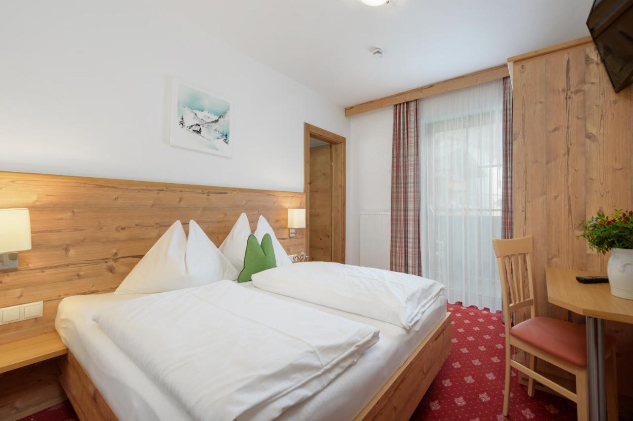 Pension Haus Am Dorfplatz Flachau Eksteriør billede